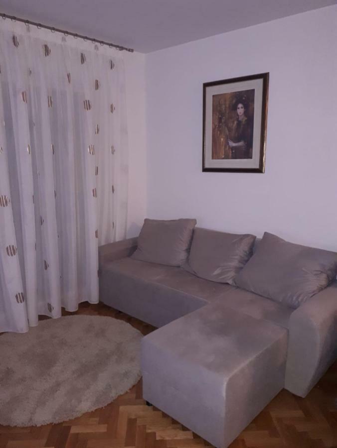 Apartment Jakov 塞尼 外观 照片